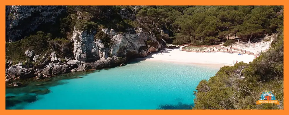 cala macarella en Menorca